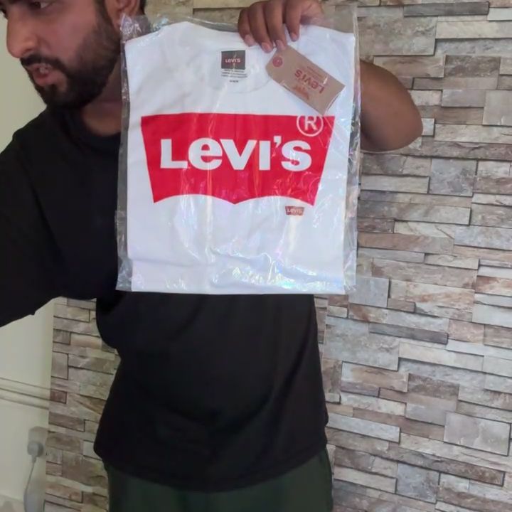 Levi's Levi's Graphic T-Shirt medium  product image