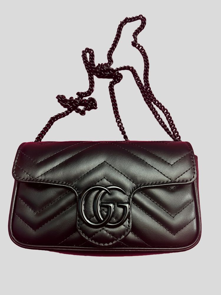 Gucci Marmont chain shoulder bag in Black on black Leather Shoulder Bag 2