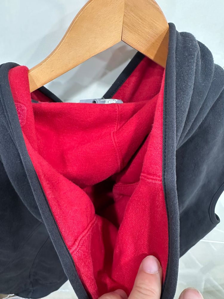 Nike sleeveless hoodie 9