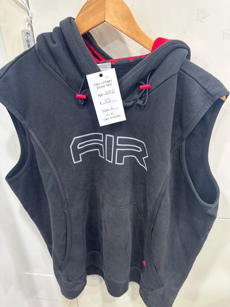 Nike sleeveless hoodie 3