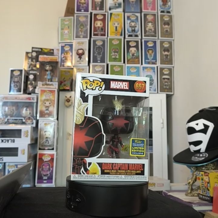 Funko Funko Dark Captain Marvel 657 - Action Figures & Designer product image