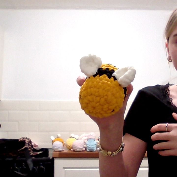 Other crochet bee product image