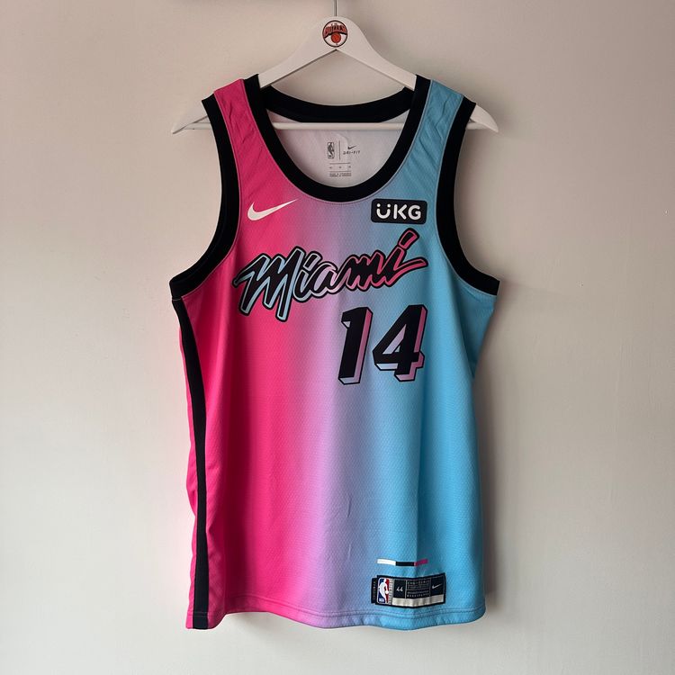 Miami Heat Tyler Herro Nike jersey - Medium image 7