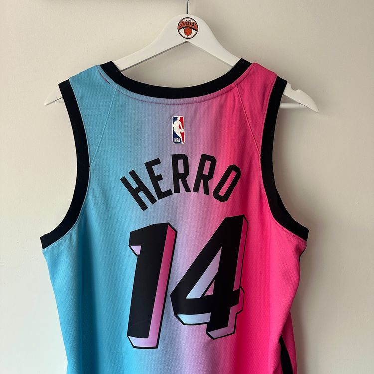 Miami Heat Tyler Herro Nike jersey - Medium image 3
