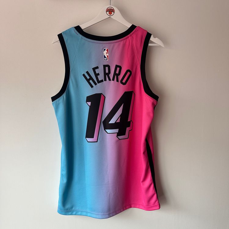Miami Heat Tyler Herro Nike jersey - Medium image 9