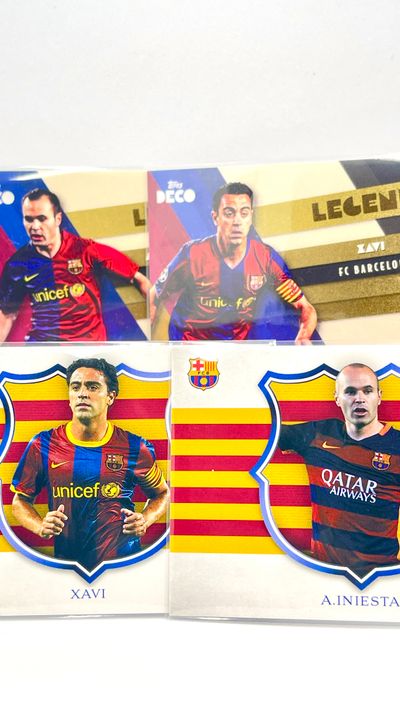 Lote 4 cards - FC Barcelona - Iniesta Deco & Capitá + Xavi Deco & Capitá