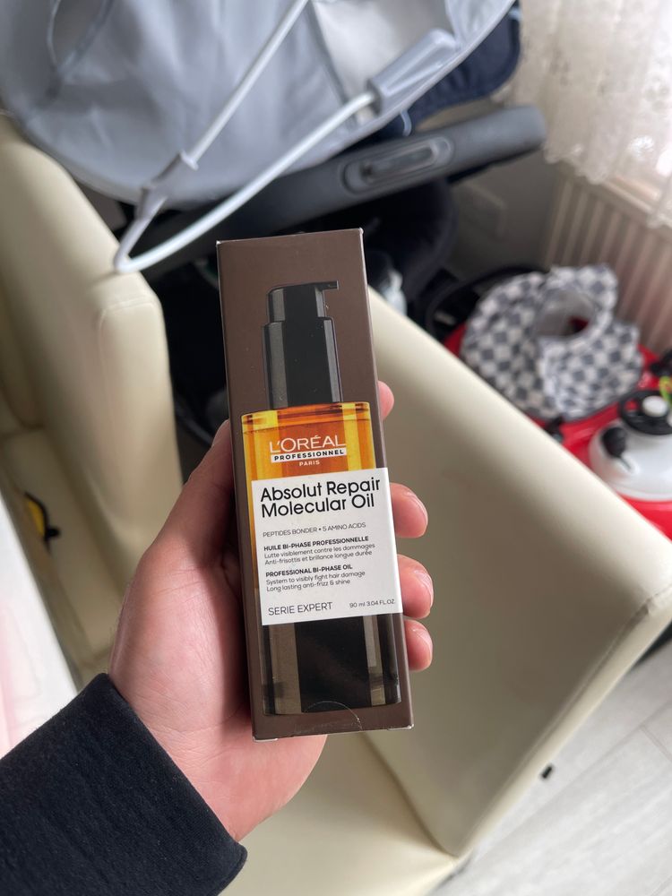 L'Oreal Professionnel Absolut Repair Molecular Oil image 1