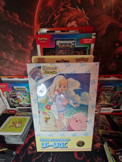 Pokémon Collectible File Set Featuring Lillie