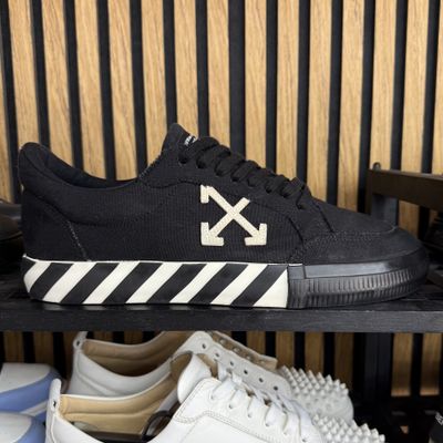 Off-White Vulc UK 11
