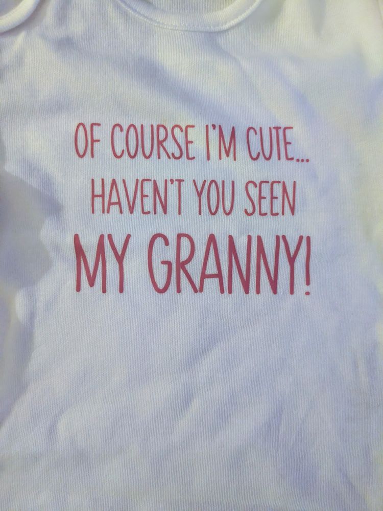 White Baby Bodysuit With Cute Slogan imagen 2