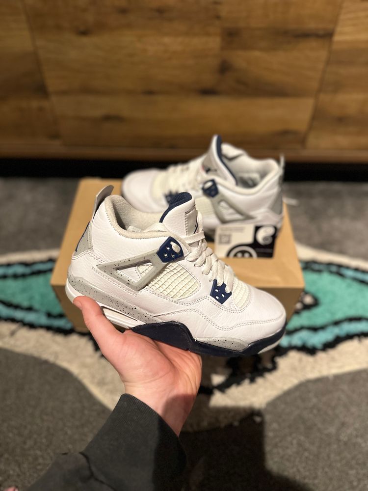 Nike Air Jordan 4 “Midnight navy” U.K. 5GS