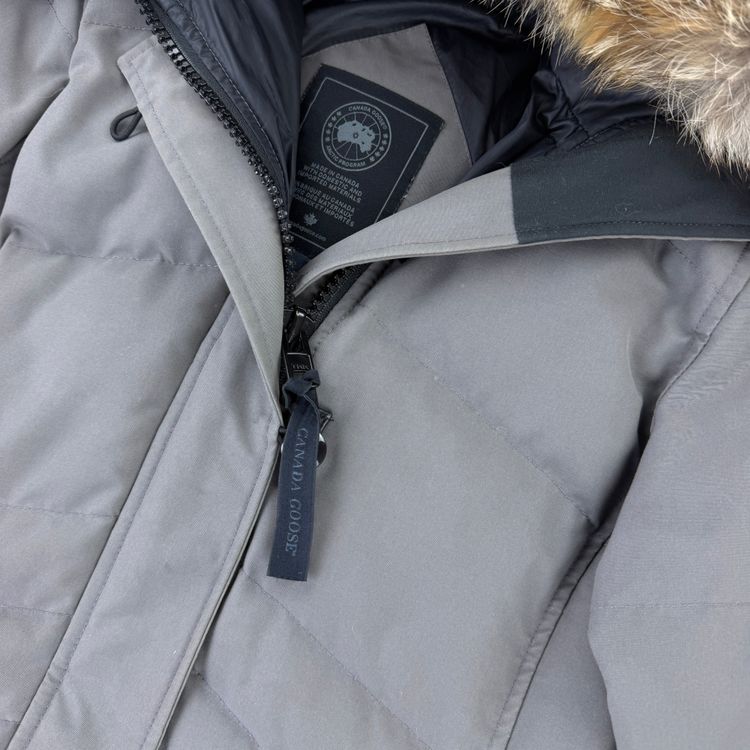 Immagine di Canada Goose Women’s Loretta Graphite Parker Jacket - XS 4