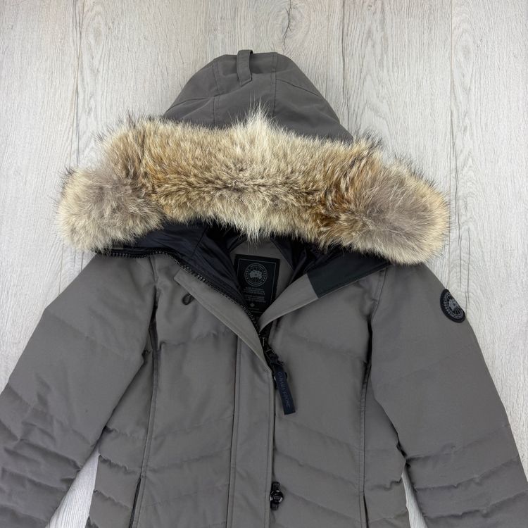Immagine di Canada Goose Women’s Loretta Graphite Parker Jacket - XS 3