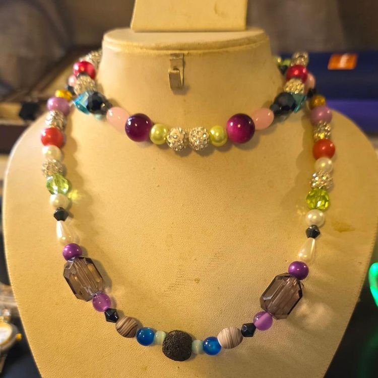 Multicolor Beaded Necklace glass image 1