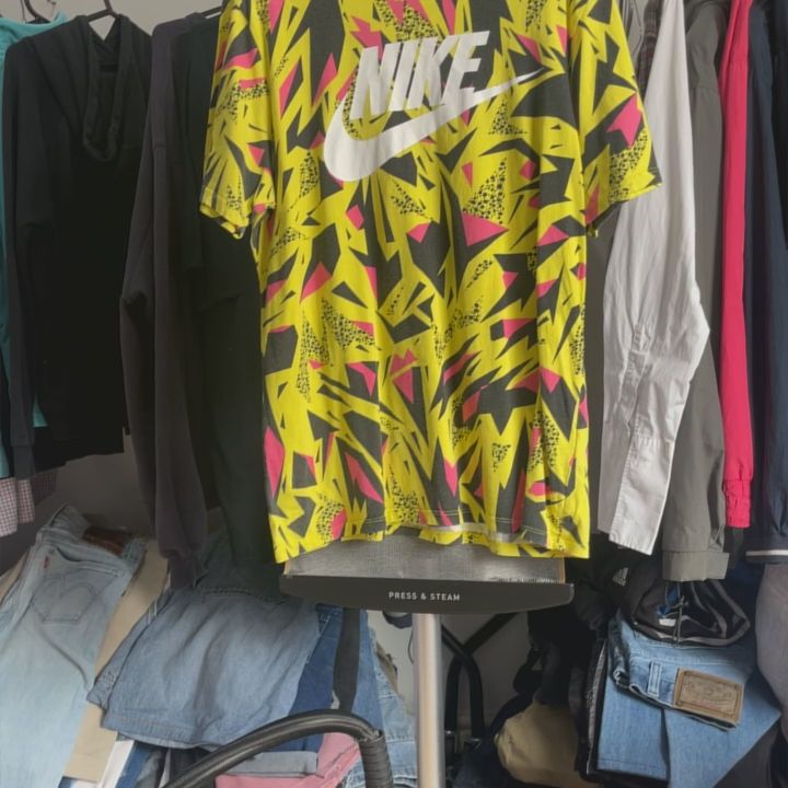 Nike nike tee medium product image