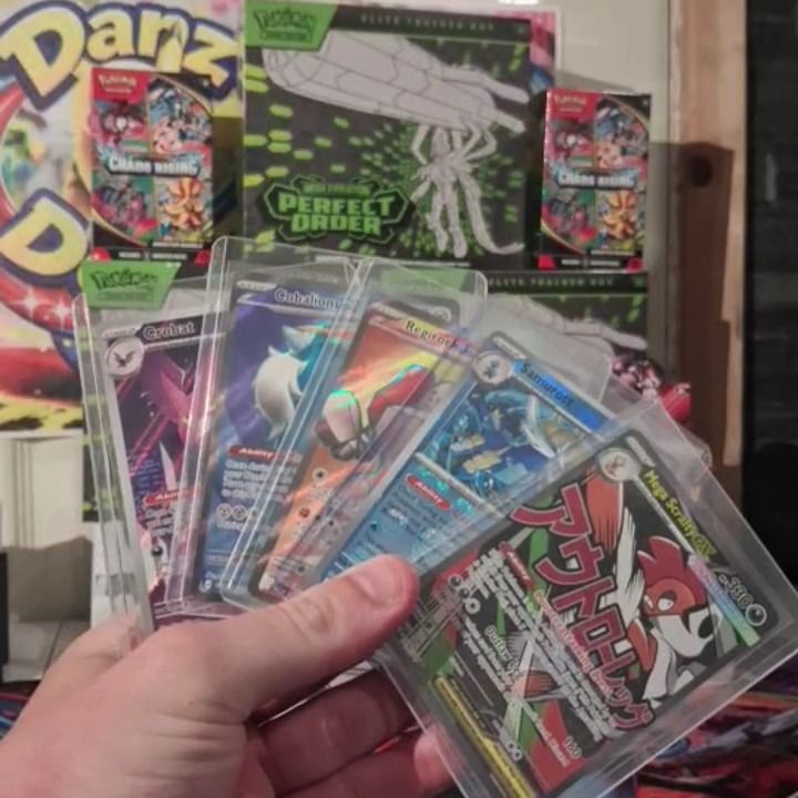 On Running Cards on screen product image