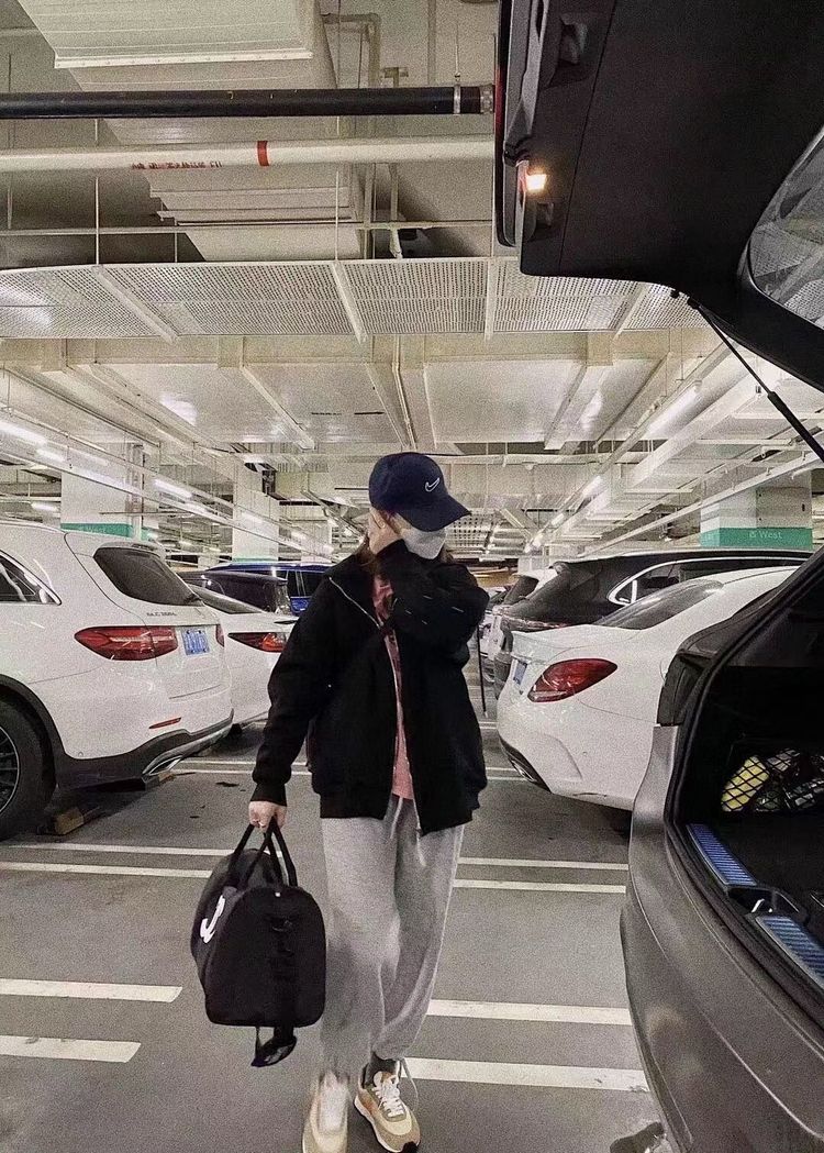 Black Duffle Bag With White Logo image 2