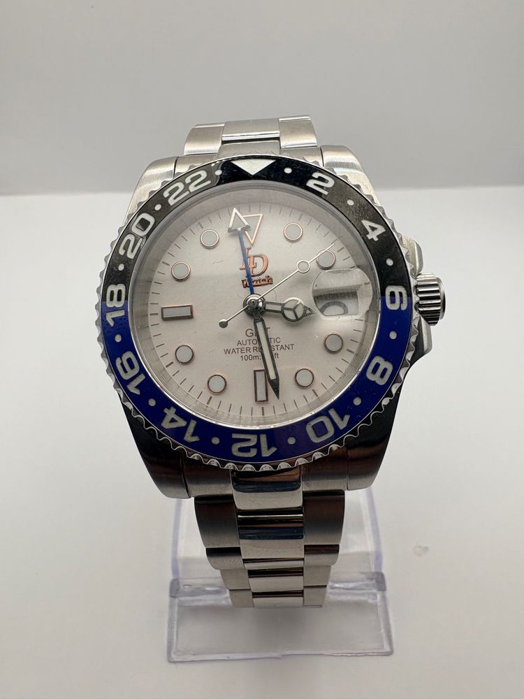 Other Silver Wristwatch With Black And Blue Bezel product image