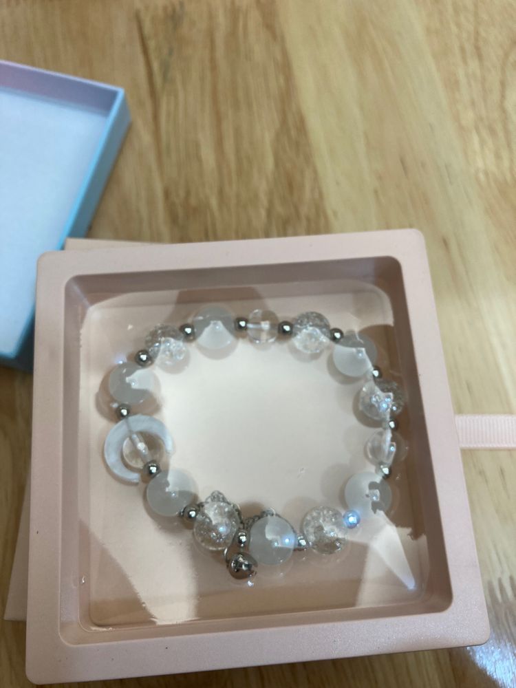 White And Clear Bead Bracelet imagen 3