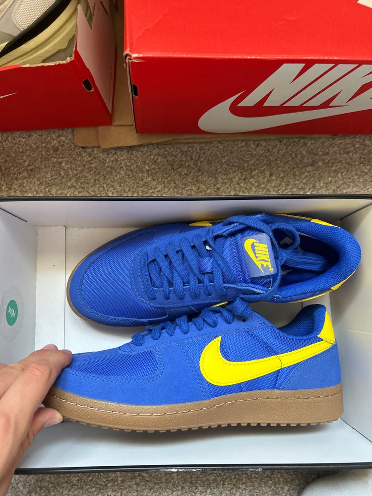 Nike Sneakers