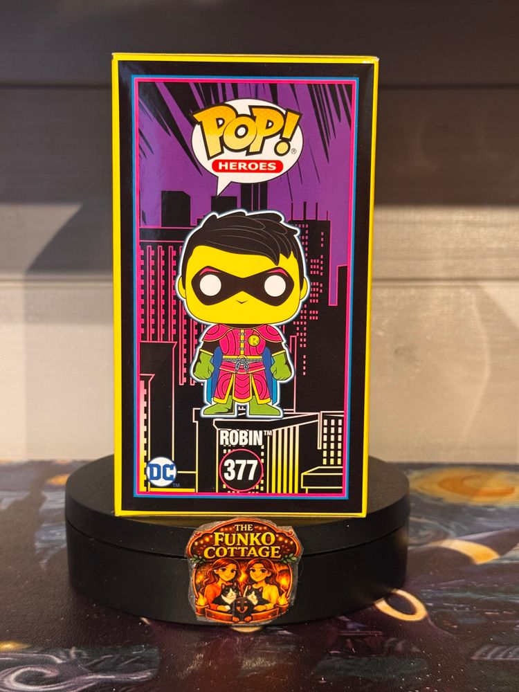 Immagine di Funko Pop! Heroes Dc Robin Vinyl Figure 4