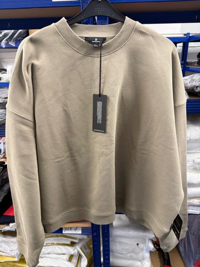 Represent sweatshirt khaki