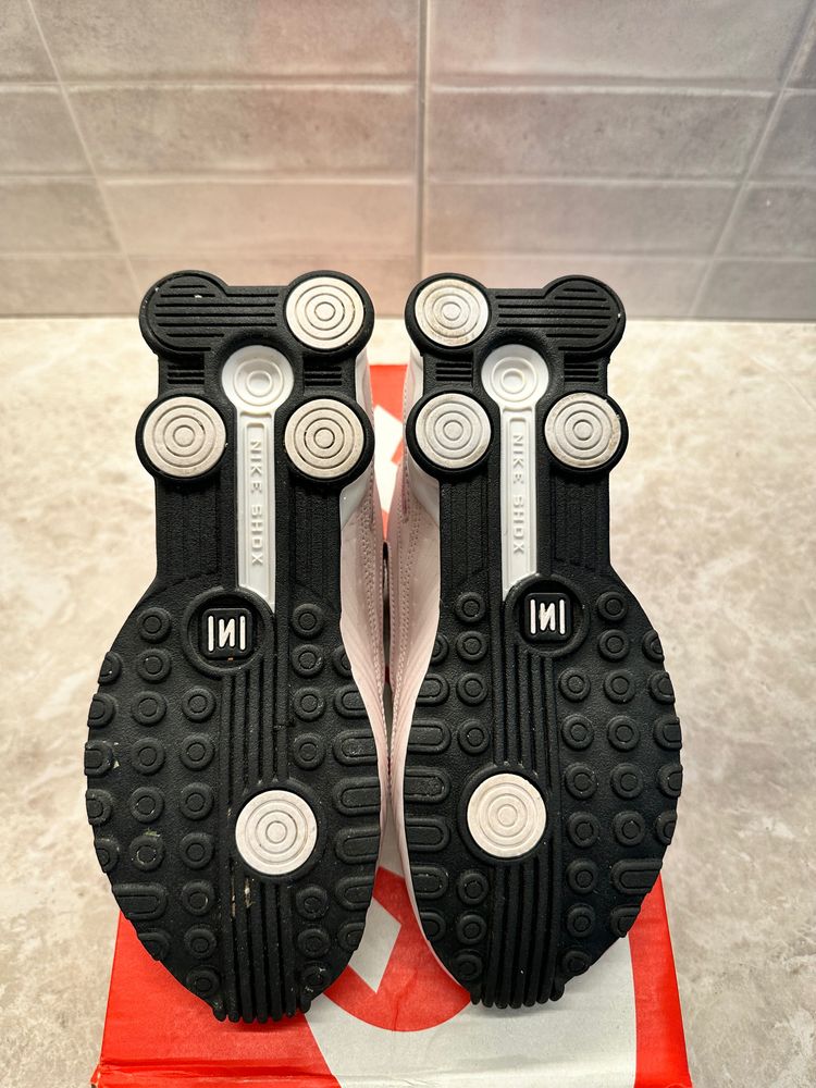 Nike Shox Sneakers 5