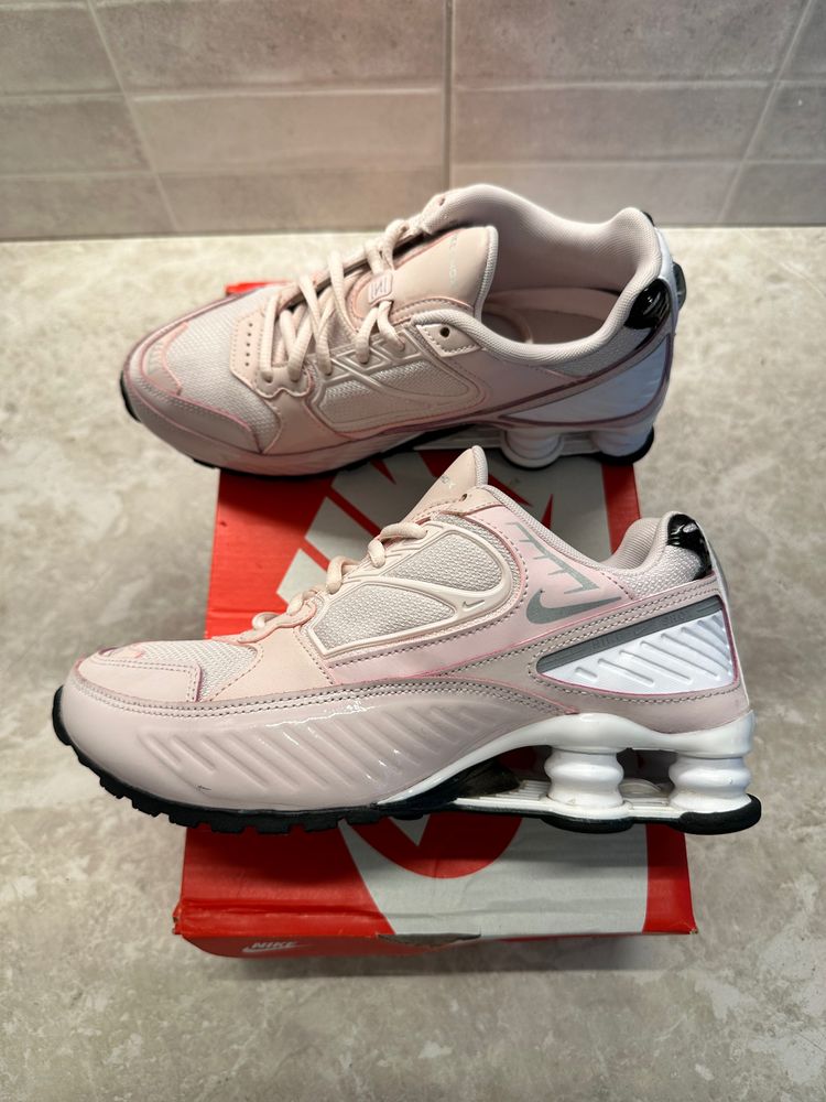 Nike Nike Shox Sneakers product image