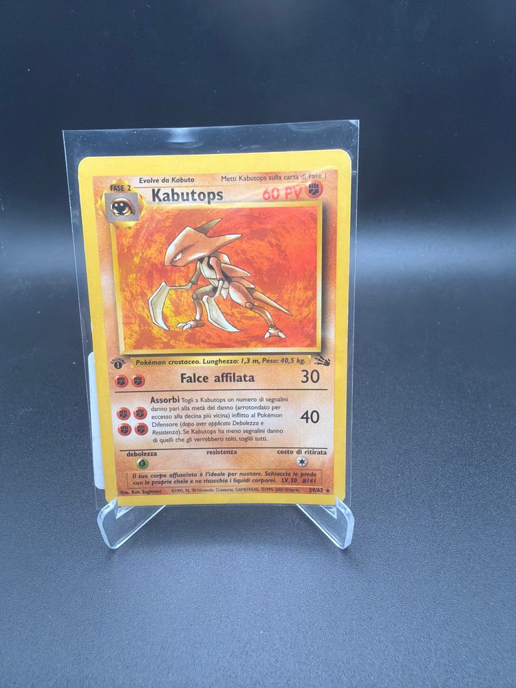 Kabutops Pokémon Card image 1