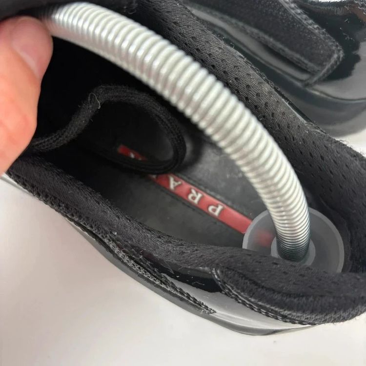 Prada Americas Cups Black Patent Leather Trainers Shoes - UK8 obraz 6