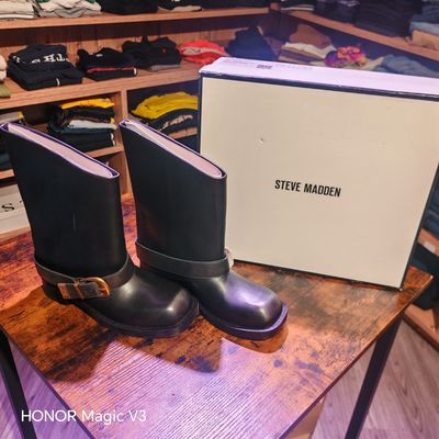 Steve Madden Black Boots