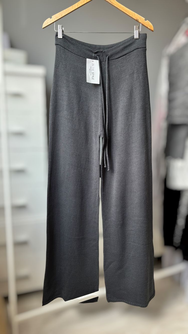 Black Knit Pants IN THE STYLE M 