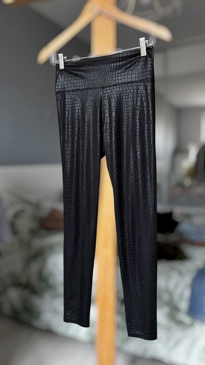 Black Textured Leggings M