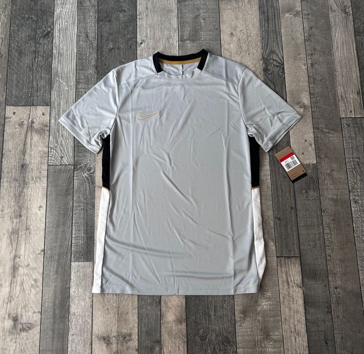 Nike Dri-Fit Academy T-shirt (Slim Fit) ‘Smoke Grey Metallic Gold’ - Size Large 2XL 