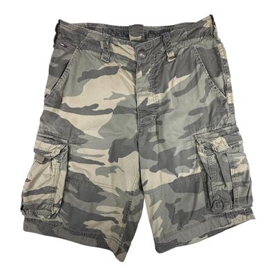 Tommy Hilfiger Cargo Shorts (43)