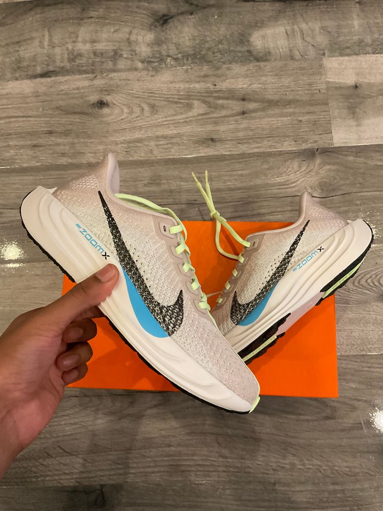 Nike Pegasus plus