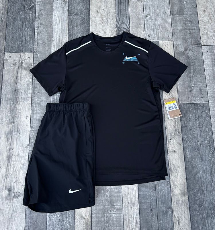 Nike Dri-Fit Grid Miler T-shirt & Short Set ‘Black Reflective’ - Size Small    2