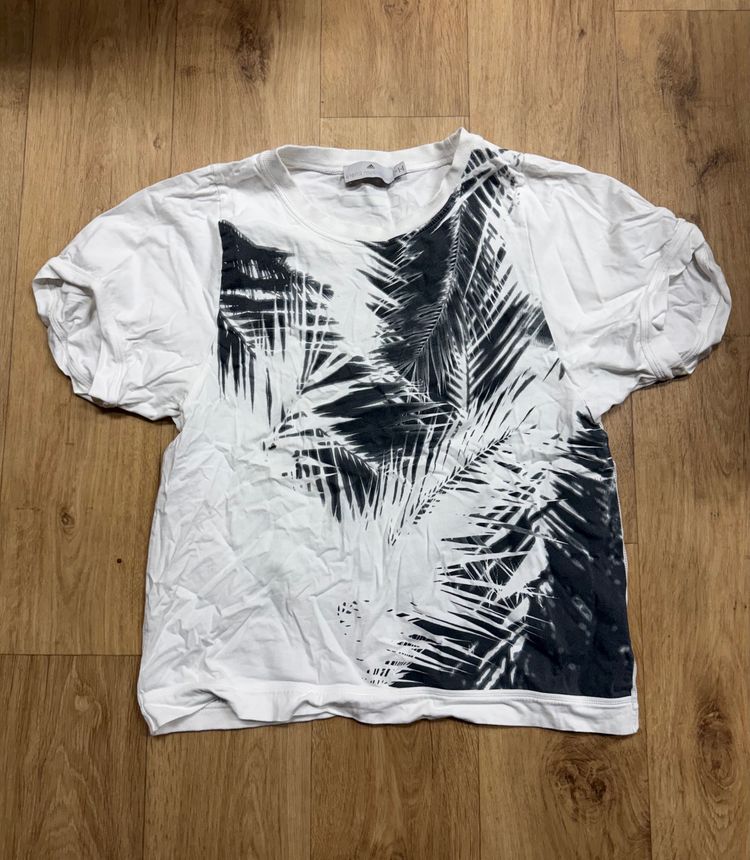Leaf White T-Shirt With Black Leaf Print product image