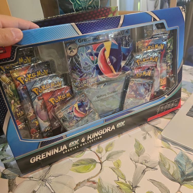 Greninja Ex & Kingdra Ex Special Collection