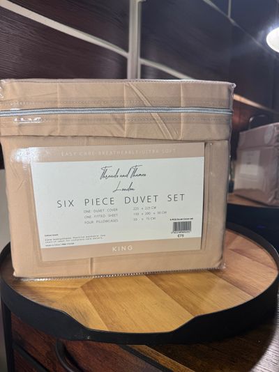 Six Piece Duvet Set