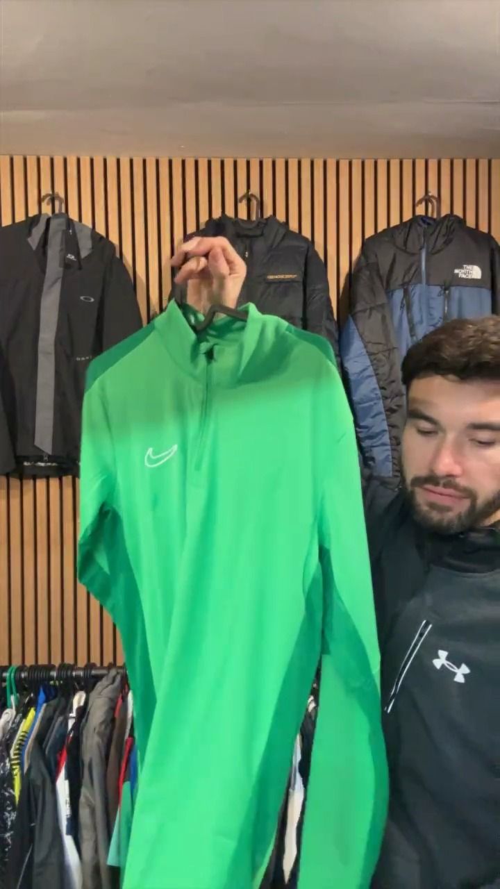 Nike MENS NIKE 1/4 ZIP SMALL NEW £60 product image