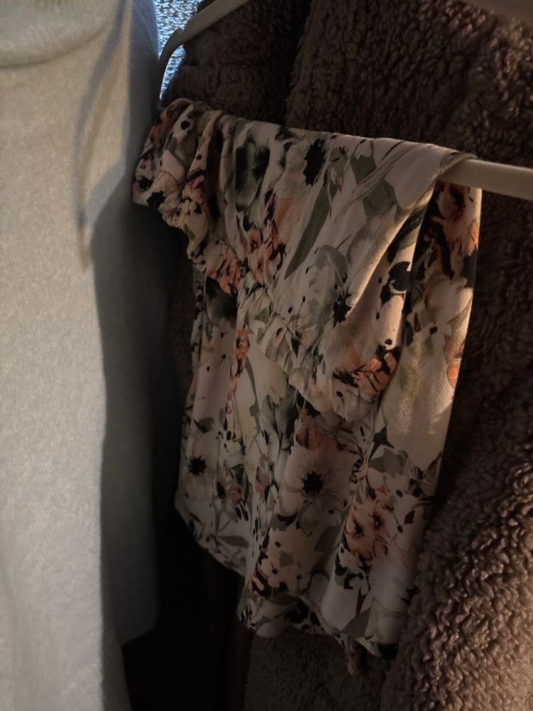 Other Floral Patterned skirt size 10  product image