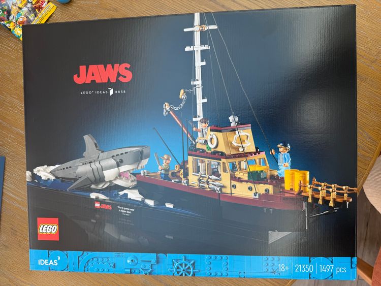 Lego Jaws Boat Set