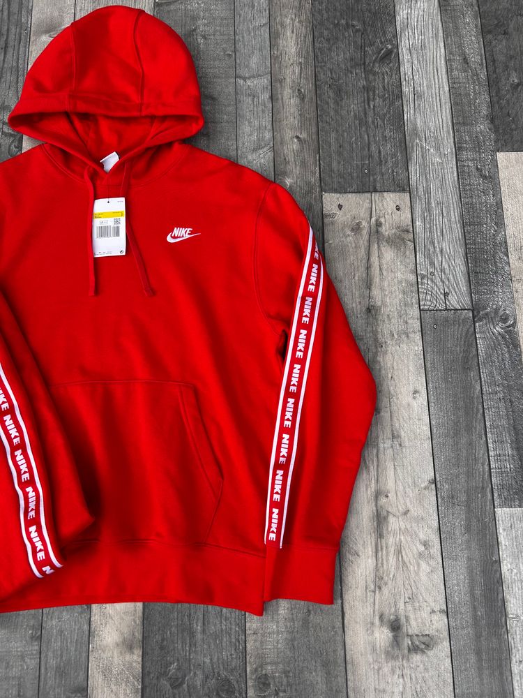 Immagine di Nike Club Tapered Fleece Full Hooded Tracksuit - ‘University Red’ - Size Small  2