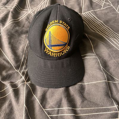 GOLDEN STATE WARRIORS SNAPBACK CAP