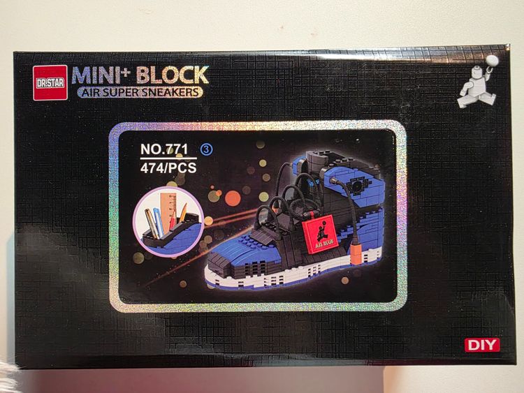 Mini Block Sneaker Stationary Holder 