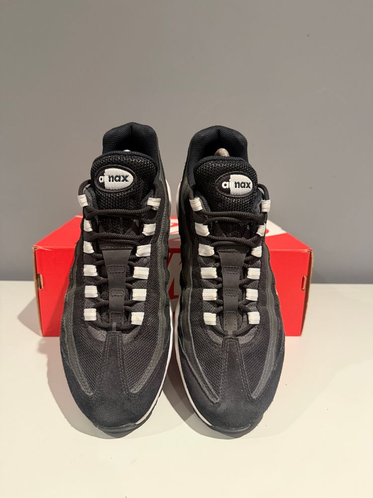 Nike Air Max 95 Black Anthracite Pure Platinum UK 9 (No Box) image 3