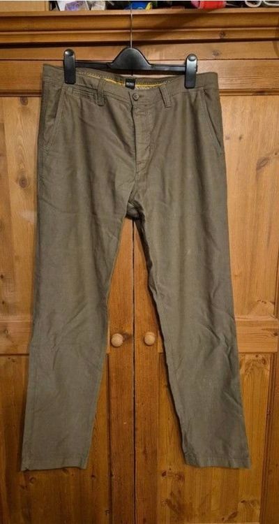 Hugo Boss Khaki Green Chino Trousers – Men’s W34 / 32 Leg