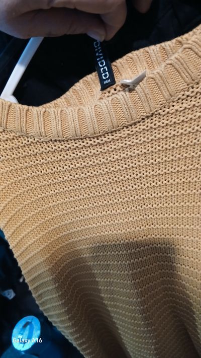 Divided Knitted Sweater