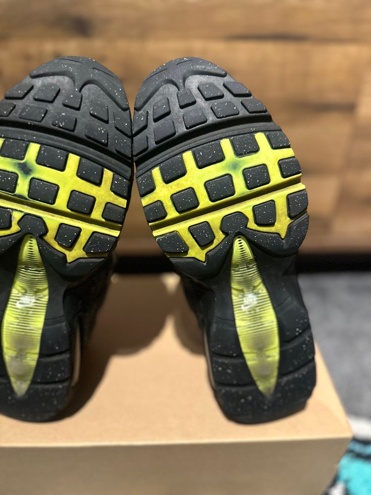 Nike Air max 95 “Kiss My Airs Neon” U.K. 7.5 imagen 5